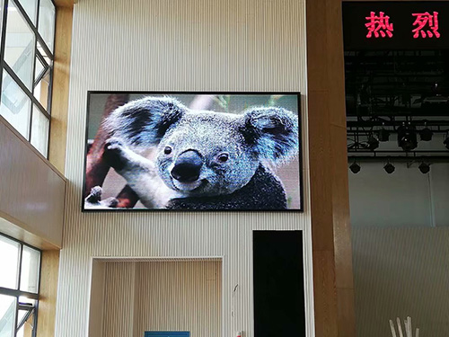 雷鋒小學(xué)體育館P5全彩屏